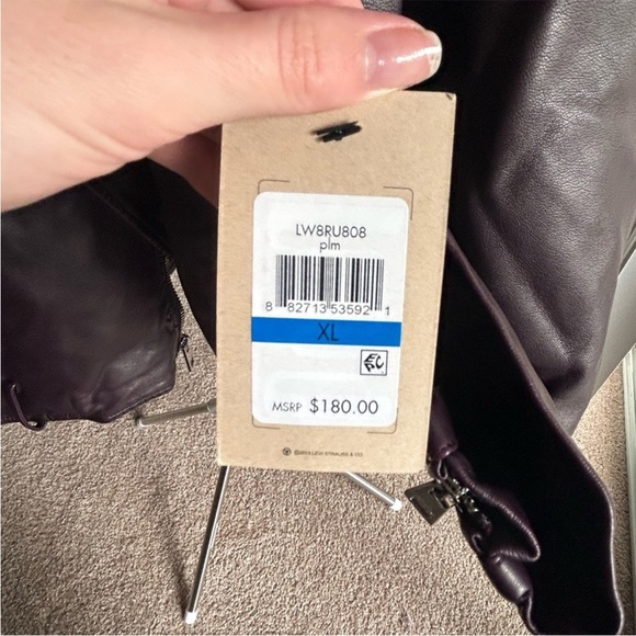 Levi’s Wine Faux Leather Jacket - Picture 5 of 6